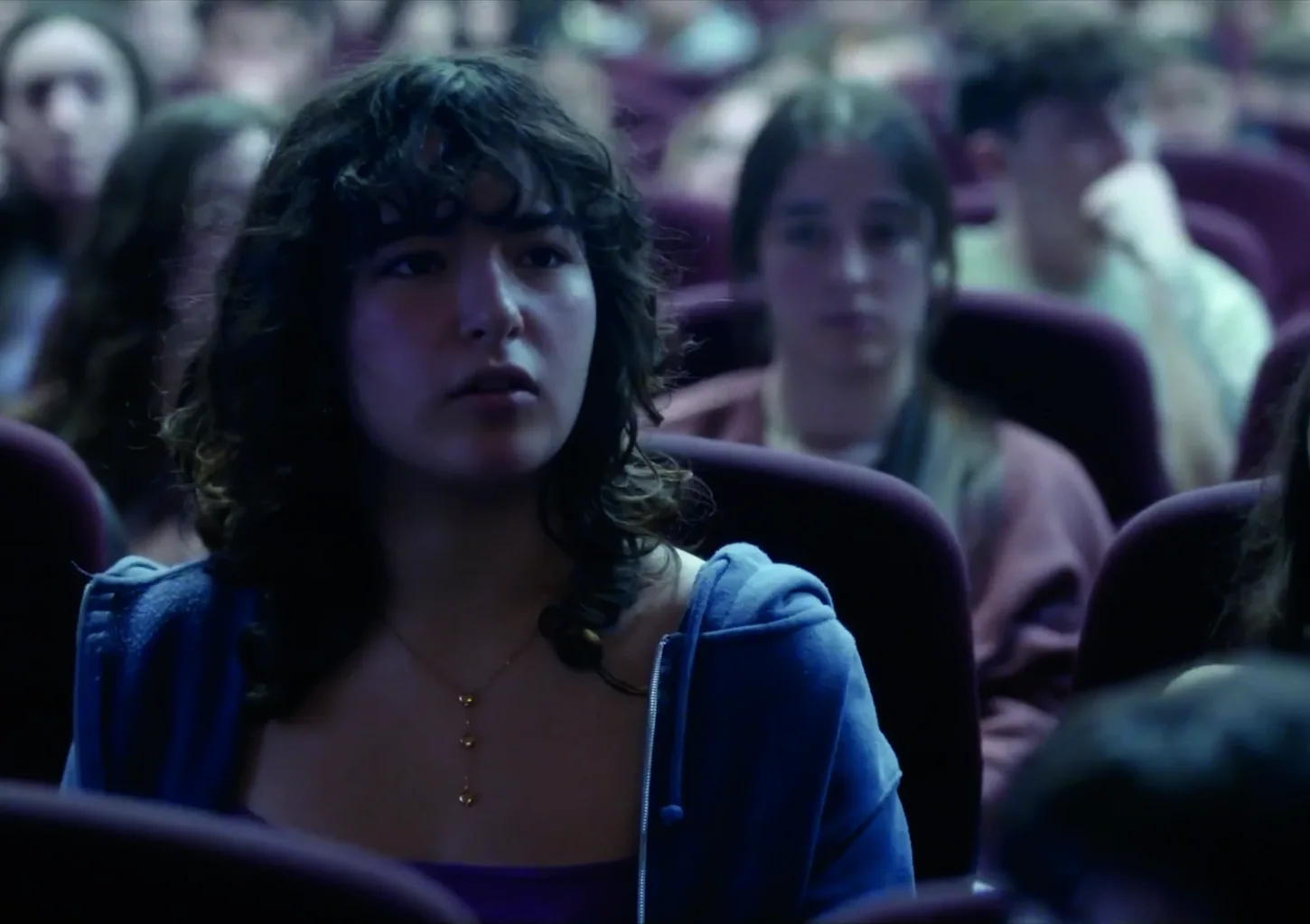 Alumnado asistiendo a la presentación del cortometraje